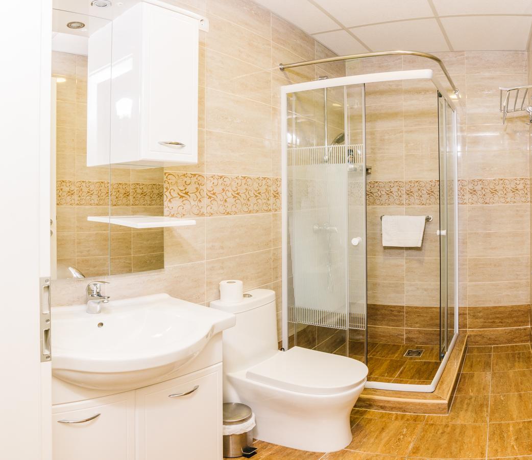 Centric Lifestyle Apartments Budapest Esterno foto
